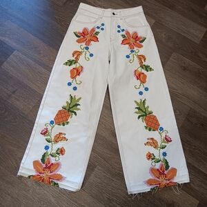 FARM Rio White Wide-Leg Jeans with Bright Floral & Pineapple Embroidery Sz S